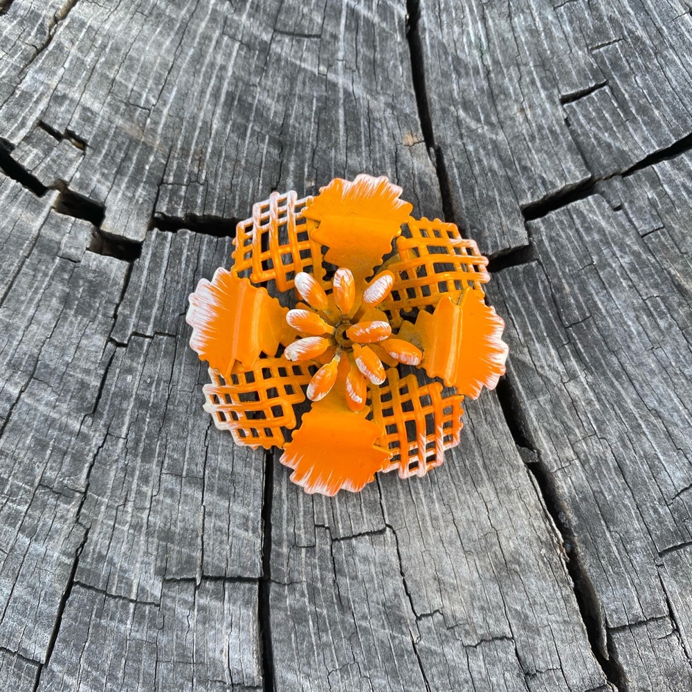 Vintage Flower Brooch